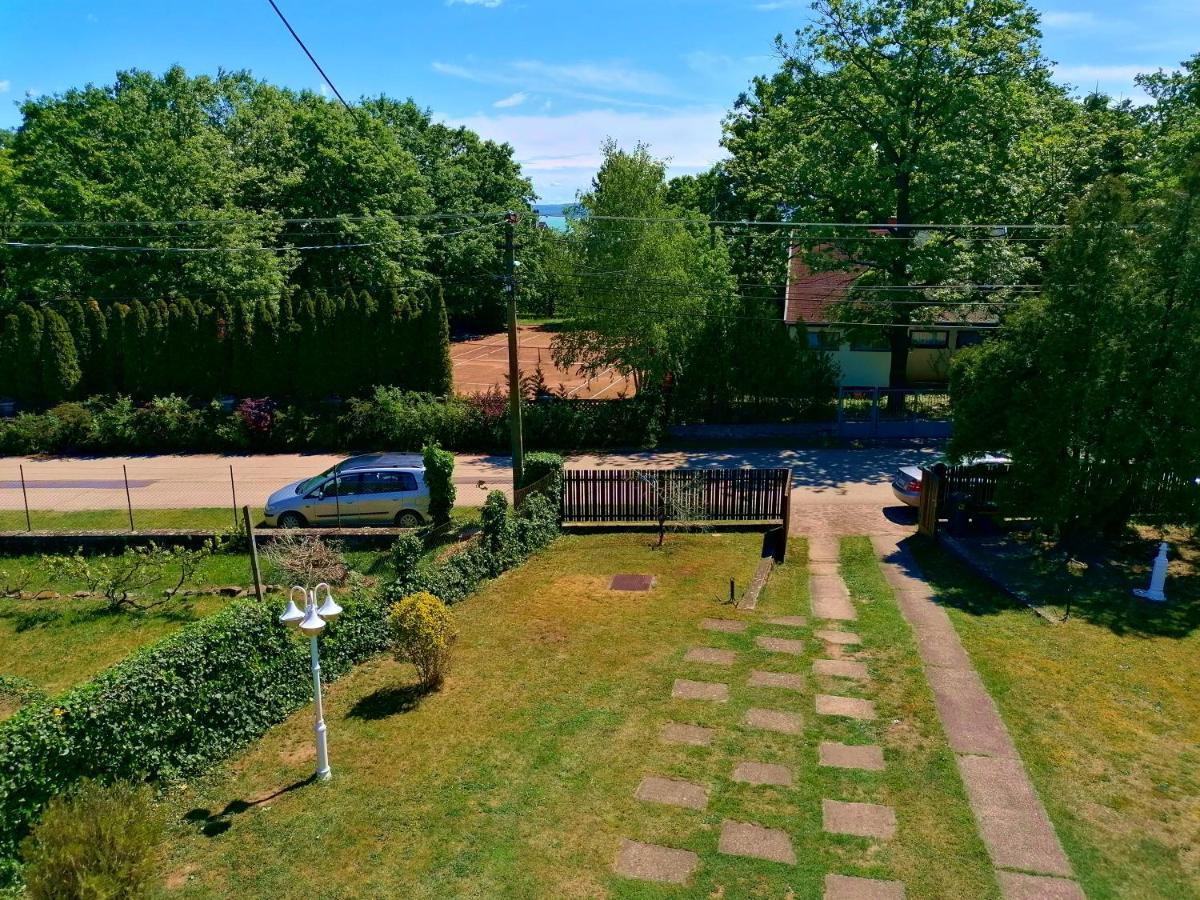Villa Felicia Balatonszepezd Exterior foto